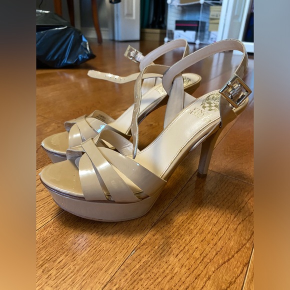 Vince Camuto platforms - Picture 2 of 5